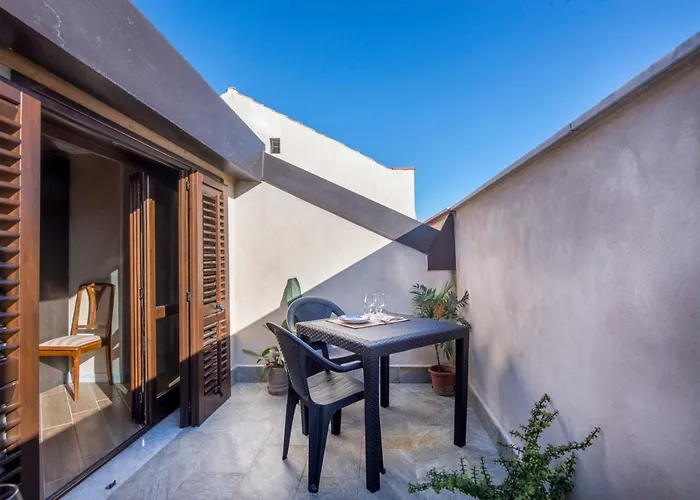 Conte Federico Apartments